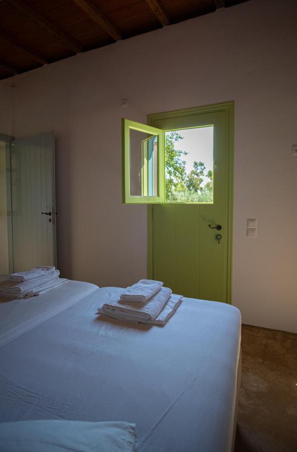 Simboro House - Kythoikies Holiday Houses 키시라 외부 사진